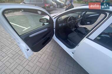Універсал Opel Astra 2005 в 