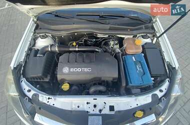 Універсал Opel Astra 2005 в 