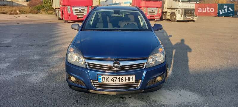 Универсал Opel Astra 2010 в Славутиче фото 4 Универсал Opel Astra 2010 в Славутиче
