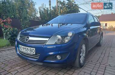 Универсал Opel Astra 2009 в Бучаче