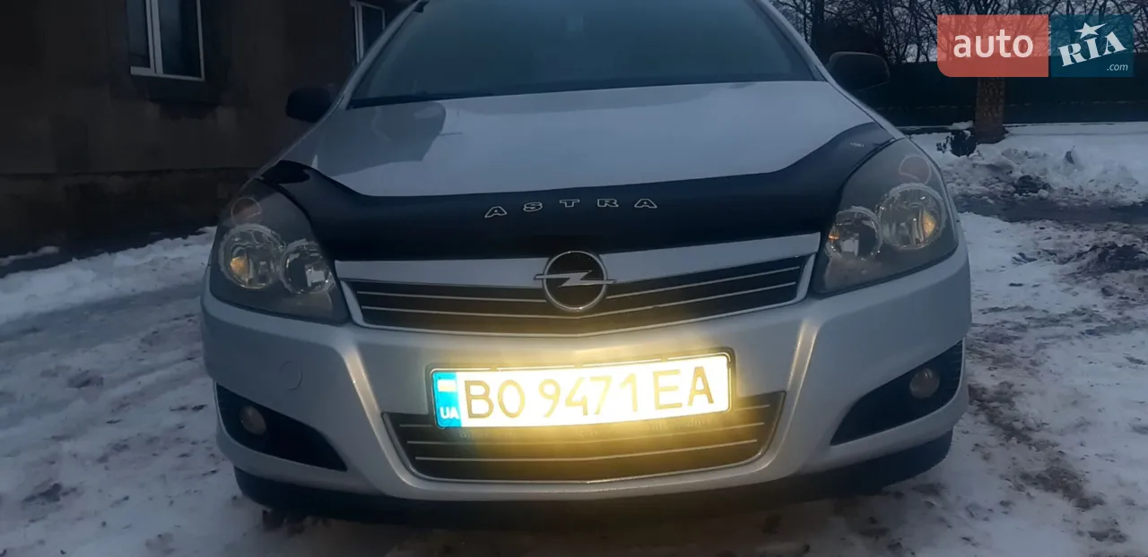 2010 Opel Astra - мініатюра 8