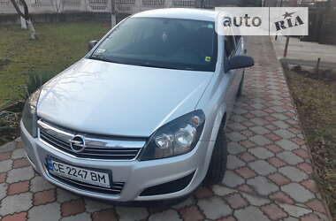 Хетчбек Opel Astra 2011 в Чернівцях