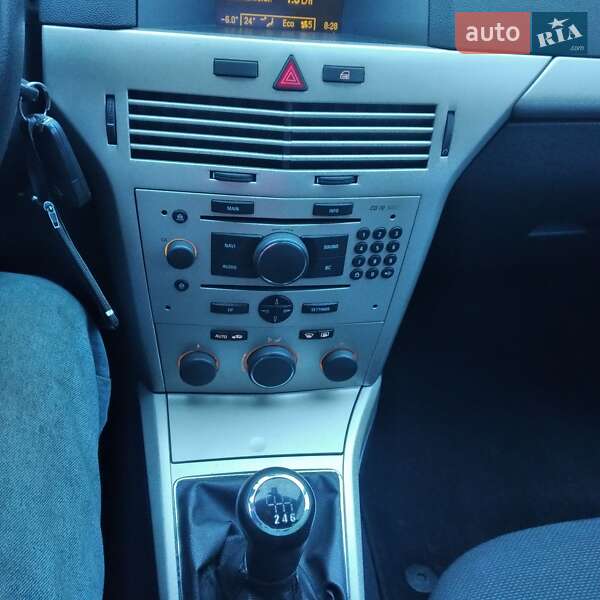Универсал Opel Astra 2007 в Луцке