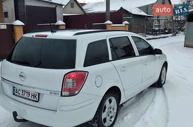 Универсал Opel Astra 2007 в Луцке