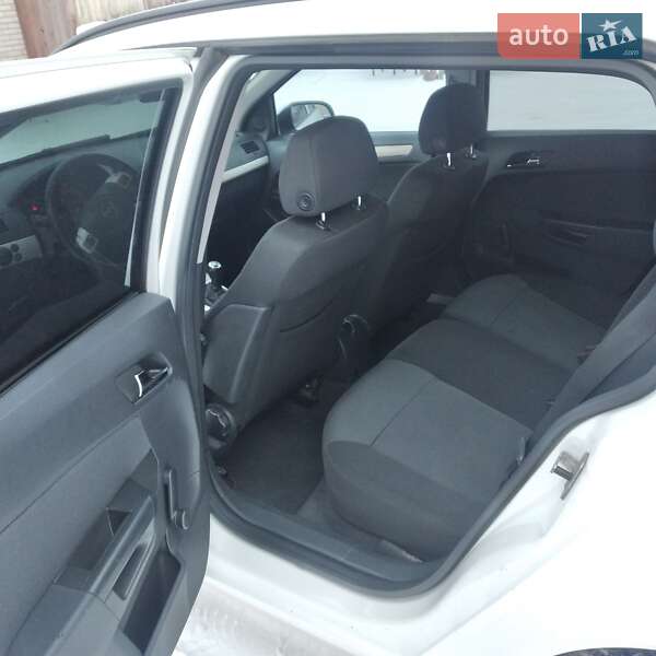 Универсал Opel Astra 2007 в Луцке