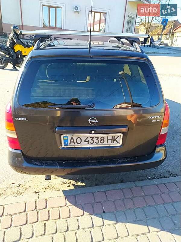 Универсал Opel Astra 2001 в 