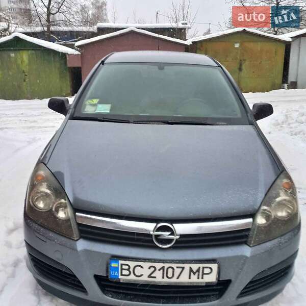 Хэтчбек Opel Astra 2006 в Дрогобыче