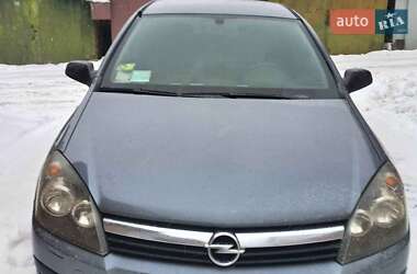 Хэтчбек Opel Astra 2006 в 