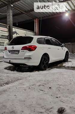 Універсал Opel Astra 2015 в 