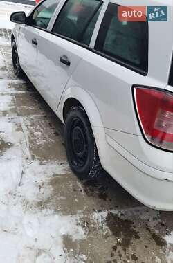 Универсал Opel Astra 2009 в Тячеве