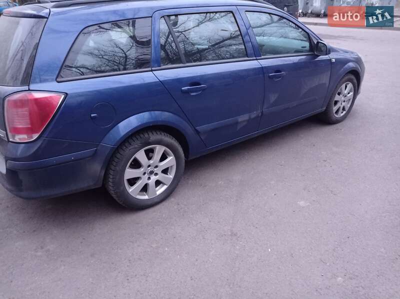 Универсал Opel Astra 2006 в Белой Церкви