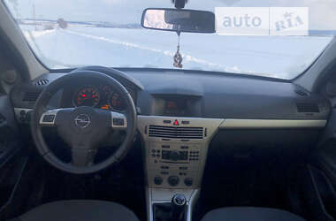 Универсал Opel Astra 2008 в Красилове