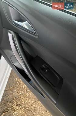 Универсал Opel Astra 2016 в Звенигородке