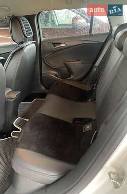 Универсал Opel Astra 2016 в Звенигородке
