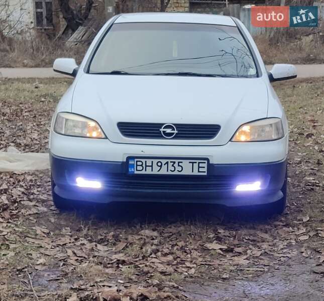 Opel Astra 1998