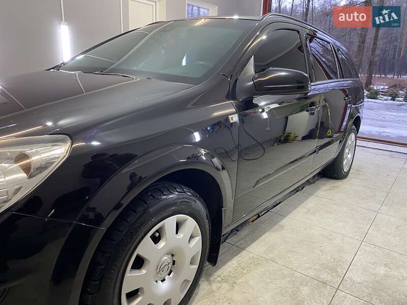 Универсал Opel Astra 2007 в Звягеле
