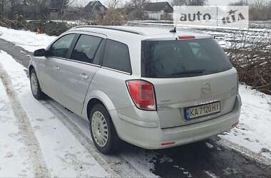 Универсал Opel Astra 2005 в 