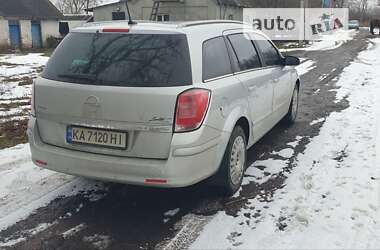 Универсал Opel Astra 2005 в 