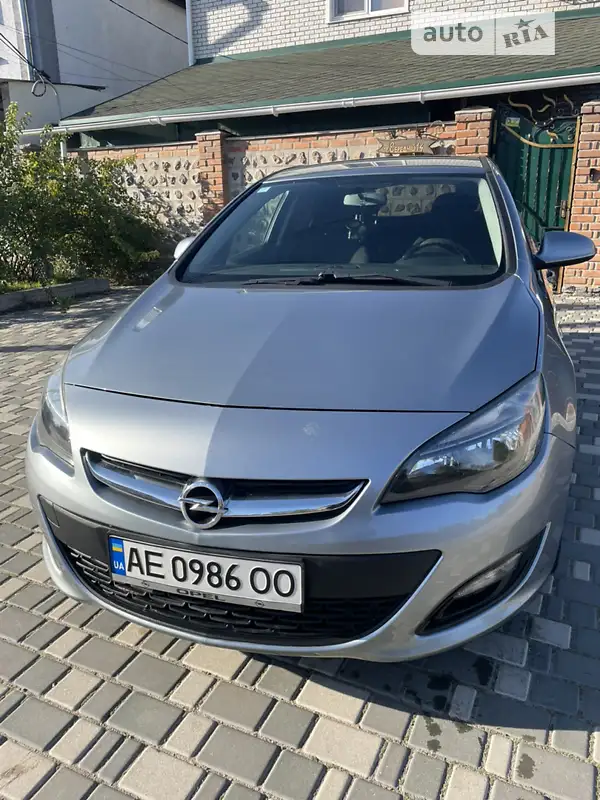 Opel Astra 2013