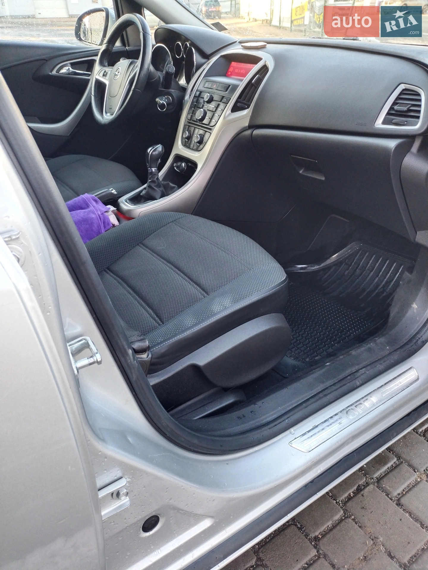 2011 Opel Astra - мініатюра 2