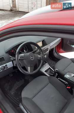 Универсал Opel Astra 2006 в Люботине