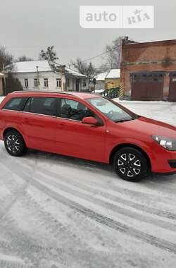 Універсал Opel Astra 2006 в Люботині