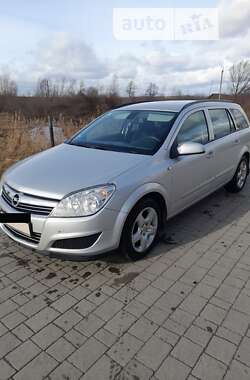 Универсал Opel Astra 2008 в Каменке-Бугской