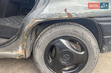 Седан Opel Astra 1992 в 
