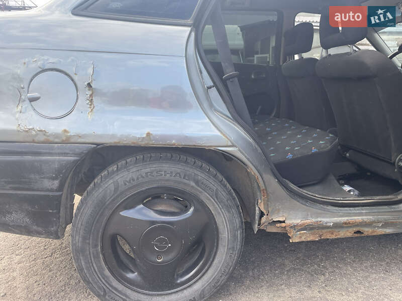 Седан Opel Astra 1992 в Львове фото 11 Седан Opel Astra 1992 в Львове