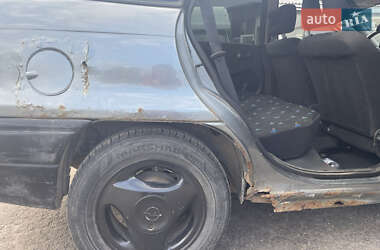 Седан Opel Astra 1992 в 