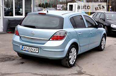 Хэтчбек Opel Astra 2009 в Львове