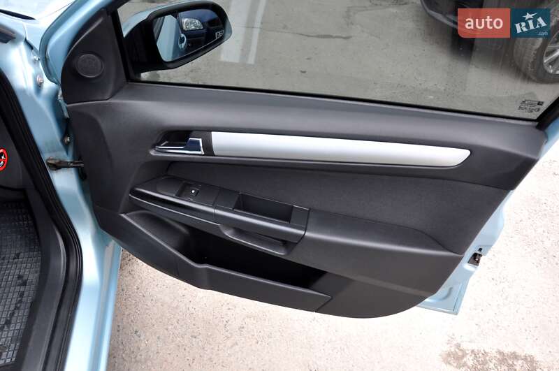 Хэтчбек Opel Astra 2009 в Львове фото 26 Хэтчбек Opel Astra 2009 в Львове