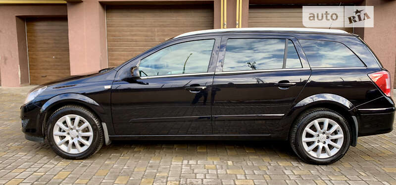 Універсал Opel Astra 2008 в Вінниці