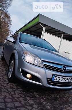 Універсал Opel Astra 2009 в Зборові