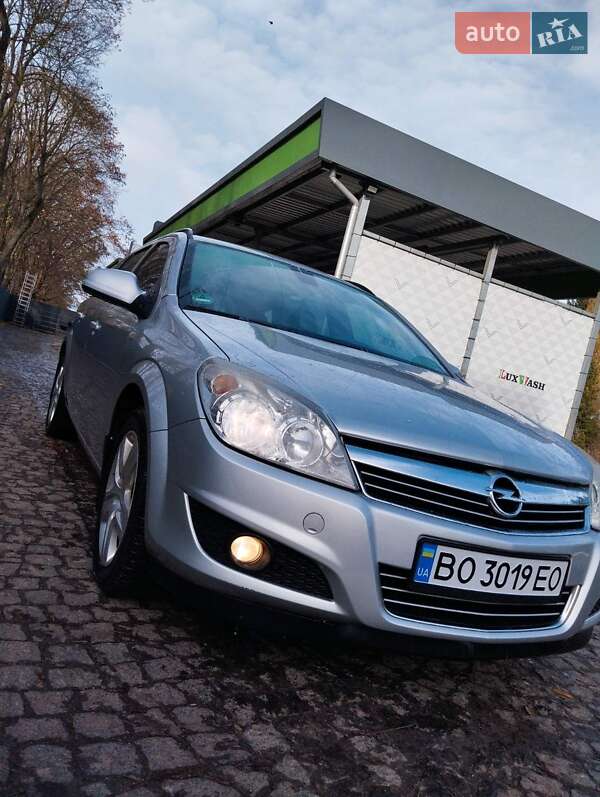 Opel Astra 2009