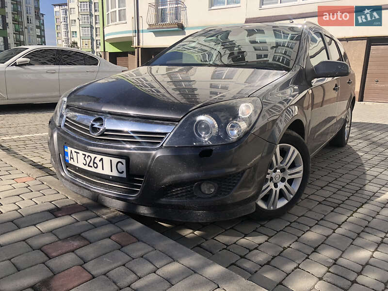 Універсал Opel Astra 2009 в Калуші