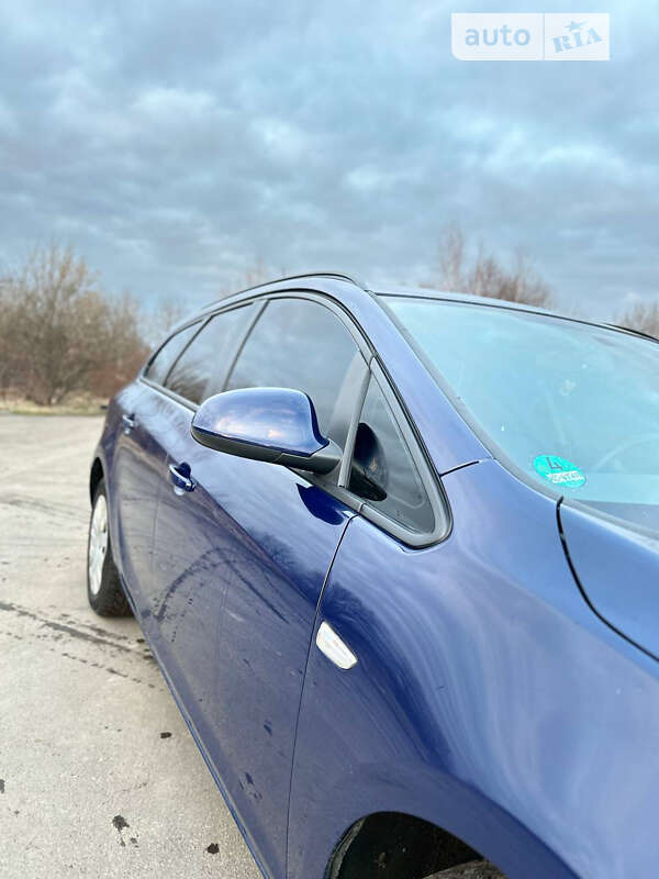 Универсал Opel Astra 2013 в Дрогобыче фото 6 Универсал Opel Astra 2013 в Дрогобыче
