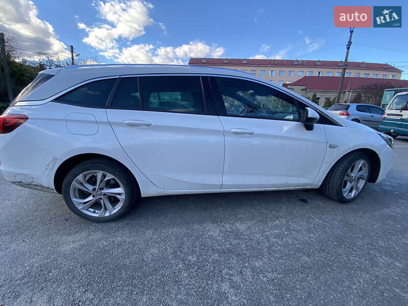 Универсал Opel Astra 2017 в Изяславе