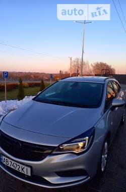 Універсал Opel Astra 2018 в Вінниці