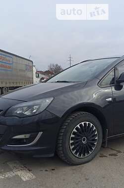 Универсал Opel Astra 2013 в Ужгороде