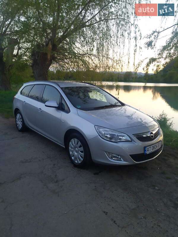 Opel Astra 2010