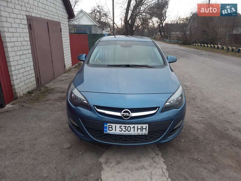 Opel Astra 2015