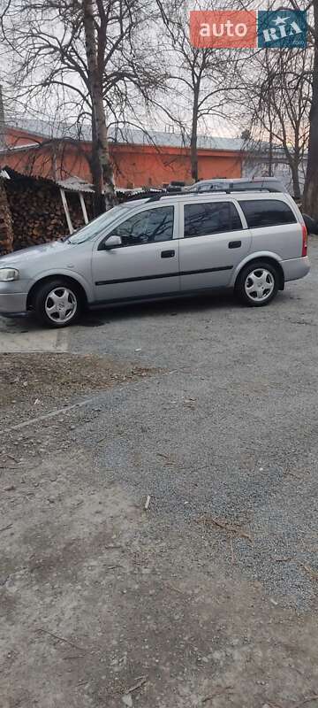 Универсал Opel Astra 2000 в Ужгороде