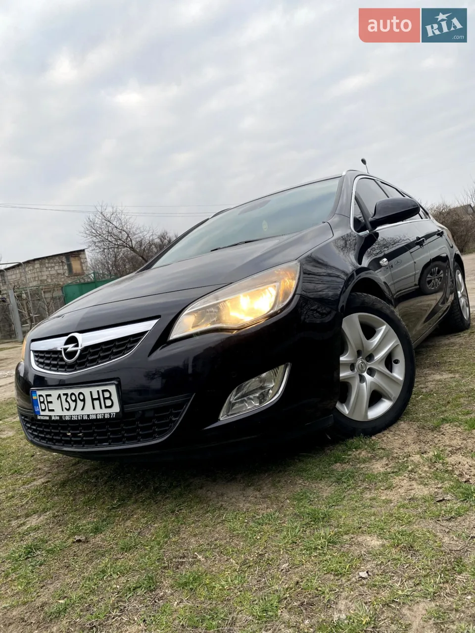 2011 Opel Astra - мініатюра 16