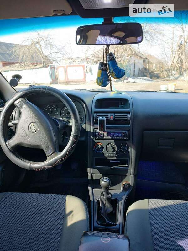 Седан Opel Astra 2008 в Хмельнике