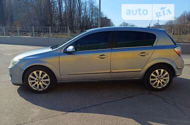 Хетчбек Opel Astra 2004 в Кропивницькому