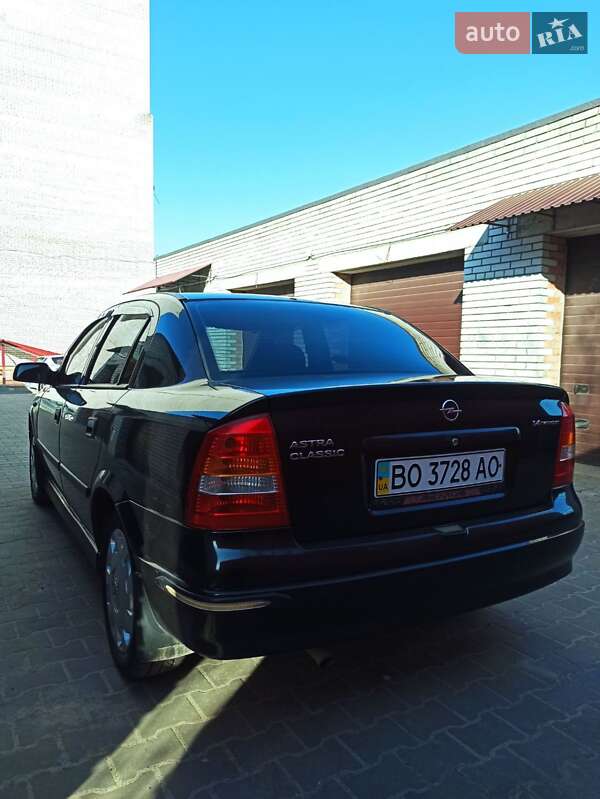 Седан Opel Astra 2009 в Тернополе