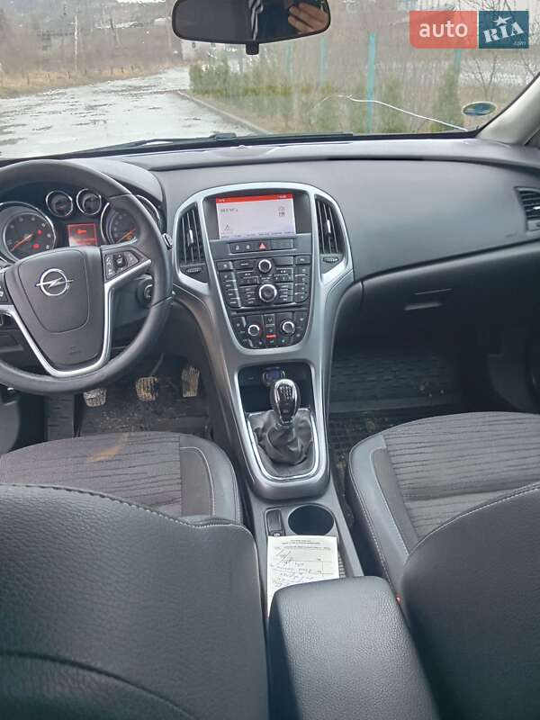 Универсал Opel Astra 2015 в Львове фото 50 Универсал Opel Astra 2015 в Львове