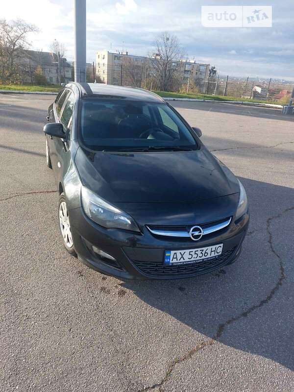 Универсал Opel Astra 2014 в Харькове