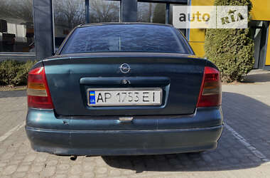 Седан Opel Astra 2005 в Запорожье